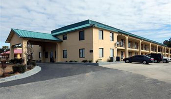 Americas Best Value Inn - Crestview, FL