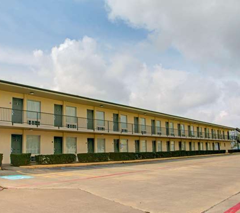 Econo Lodge - Texarkana, TX