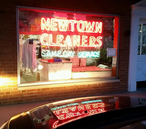 Newtown Cleaners - Evanston, IL