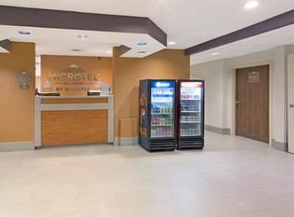 Microtel Inn & Suites by Wyndham Denver - Denver, CO