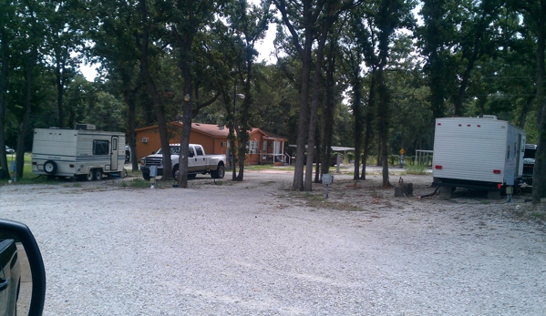 Live Oak RV Park - Azle, TX