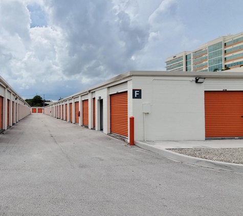 Public Storage - Aventura, FL