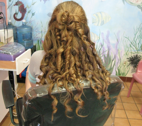 Kat's Little Hair House - Gulf Shores, AL