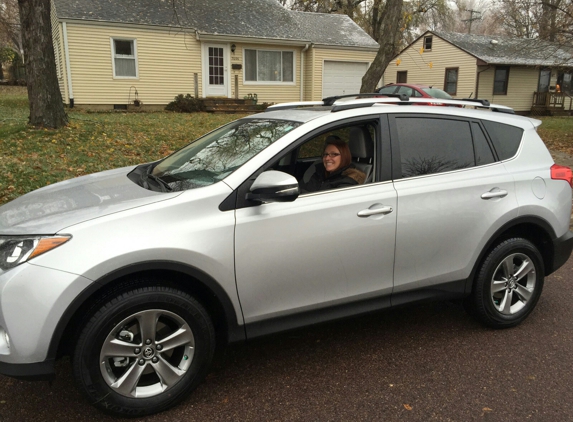 Hendrick Toyota Scion Merriam - Shawnee, KS