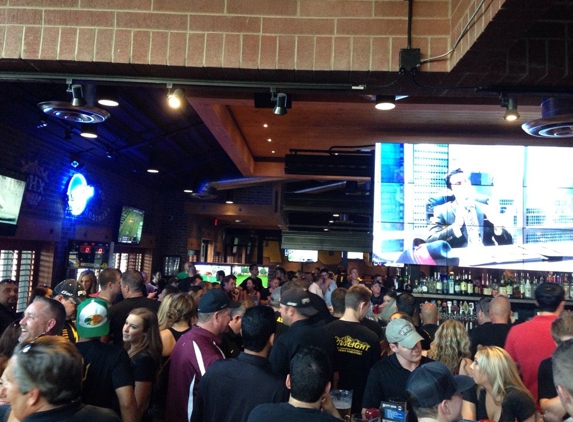 Zipps Sports Grill - Tempe, AZ