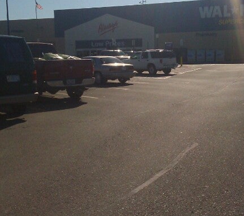 Walmart Supercenter - Grinnell, IA