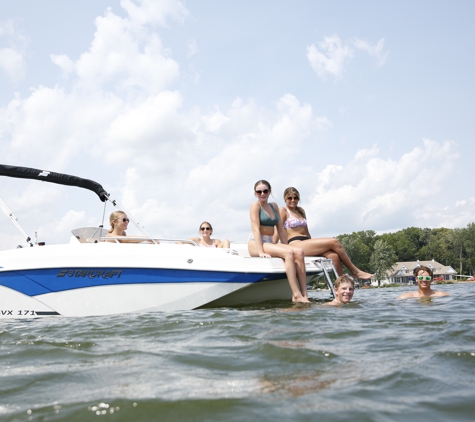 Top Notch Marine - Melbourne, FL. Starcraft SVX Deck Boats at Top Notch Marine, Melbourne Florida