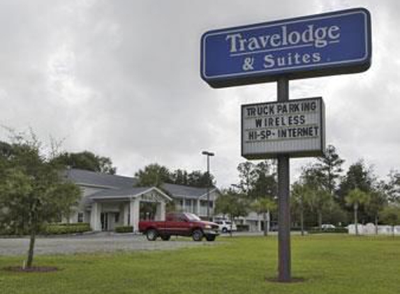 Travelodge Suites by Wyndham MacClenny/I-10 - Macclenny, FL