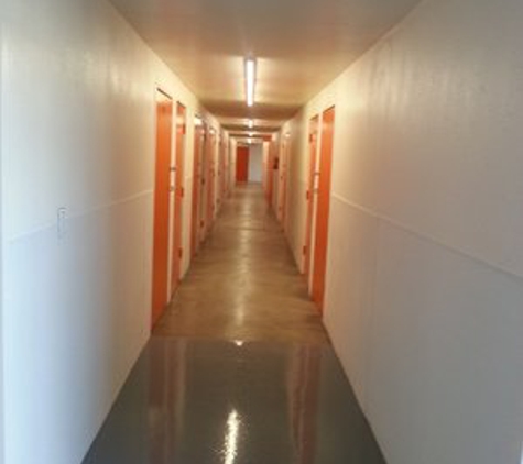 G&M Self Storage - Van Nuys, CA