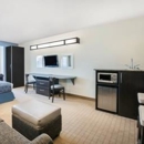 Microtel Inn & Suites by Wyndham Stanley - Hotels