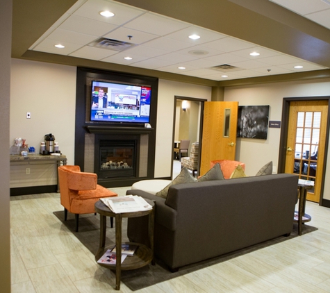 Best Western Plus Omaha Airport Inn - Carter Lake, IA