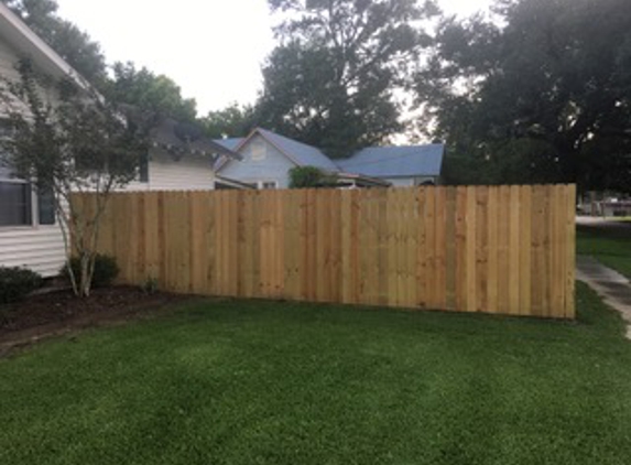 PREMIUM FENCING & LAWN SERVICES - Crowley, LA