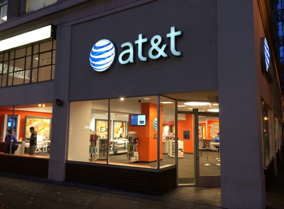 AT&T Store - Portland, OR