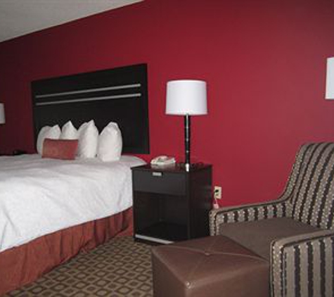 Hampton Inn Ft. Myers-Airport I-75 - Fort Myers, FL