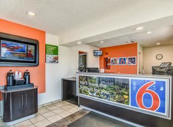 Motel 6 - Stockton, CA