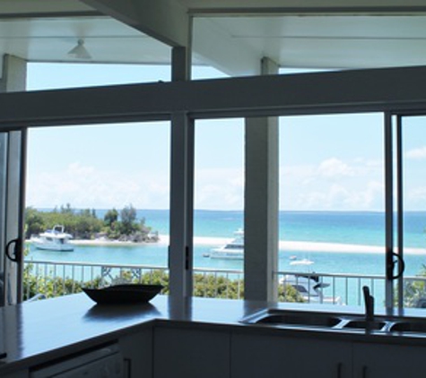 By The Sea Waterfront Accommodation - Huskisson, NSW