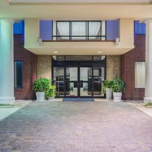 Holiday Inn Express - Gadsden, AL