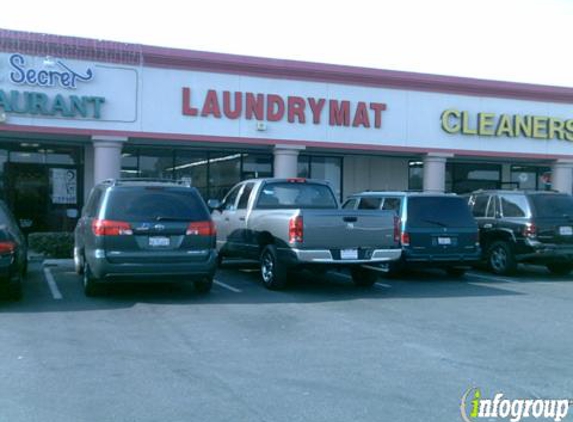 Lee's Laundrymat - Westminster, CA