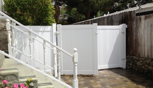 Lifetime Vinyl  Fence - North Hollywood, CA