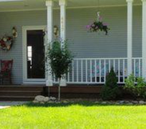 Torch Lake Bed & Breakfast - Central Lake, MI