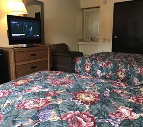 Norwood Inn & Suites - Burnsville, MN