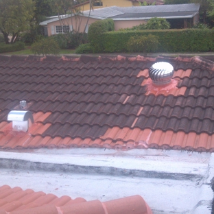 Spray & Wash Roof Cleaning Specialist - Miami, FL