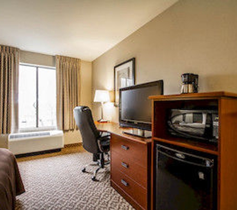 Sleep Inn & Suites Airport - Milwaukee, WI