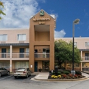 Quality Inn - Motels