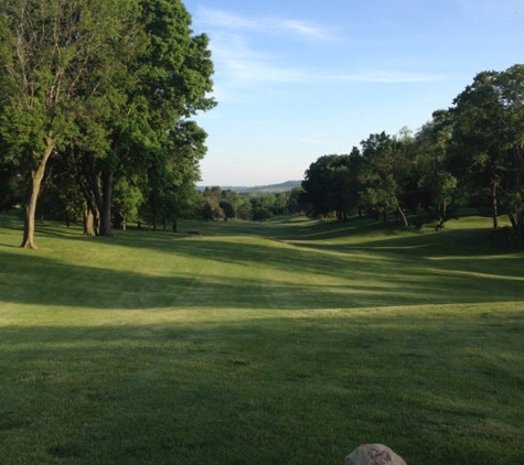 Dubuque Golf & Country Club - Dubuque, IA