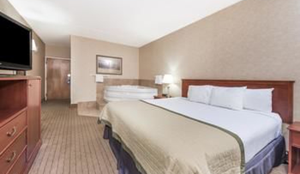 Baymont Inn & Suites - Indianapolis, IN