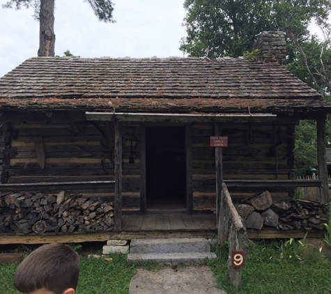 Museum of Appalachia - Clinton, TN