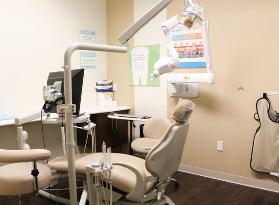 League City Smiles Dentistry - League City, TX