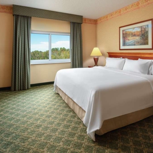 Embassy Suites by Hilton Charleston Airport Hotel & Convention Center - North Charleston, SC