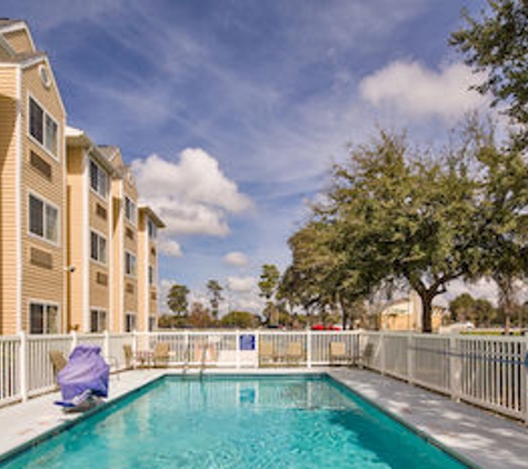 Microtel Inn & Suites by Wyndham Leesburg/Mt Dora - Leesburg, FL