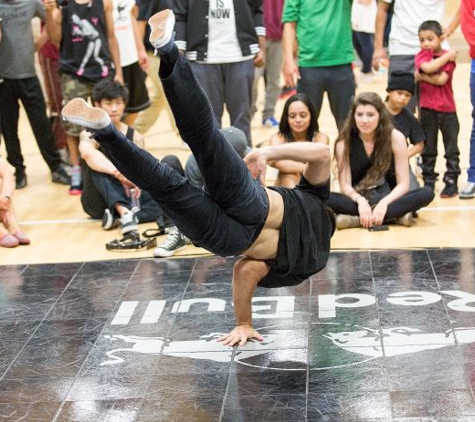 Breakdance Lessons in Chicago - Chicago, IL