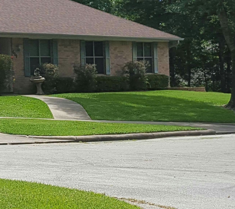 Sapp's Lawn Service - Huntsville, TX