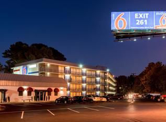 Motel 6 - Marietta, GA