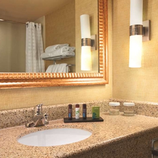 Embassy Suites by Hilton East Peoria Riverfront Hotel & Conference Center - East Peoria, IL