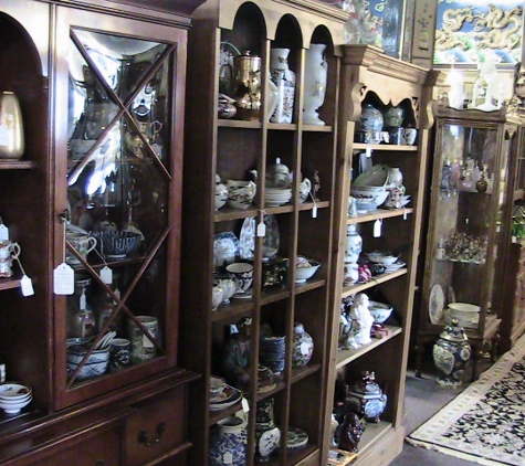 Sunrise Antiques & Imports - Dunn, NC