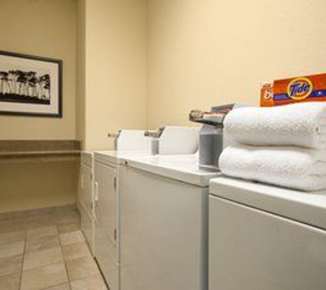 Country Inns & Suites - Savannah, GA