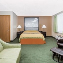 Super 8 by Wyndham Jefferson - Motels