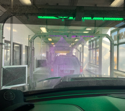 PDQ Car Wash - Xpress in Green Bay - Green Bay, WI