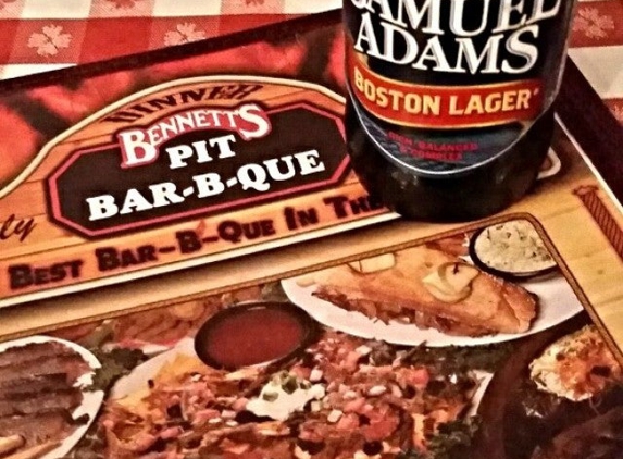 Bennett's Pit Bar-B-Que - Pigeon Forge, TN