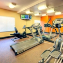 Holiday Inn Express - Hotels