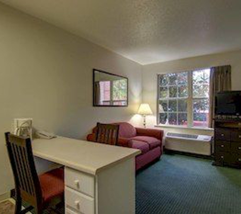 InTown Suites - Marietta, GA