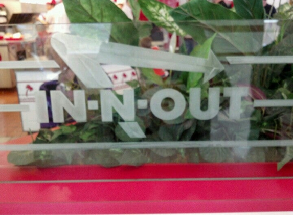 In-N-Out Burger - Murrieta, CA