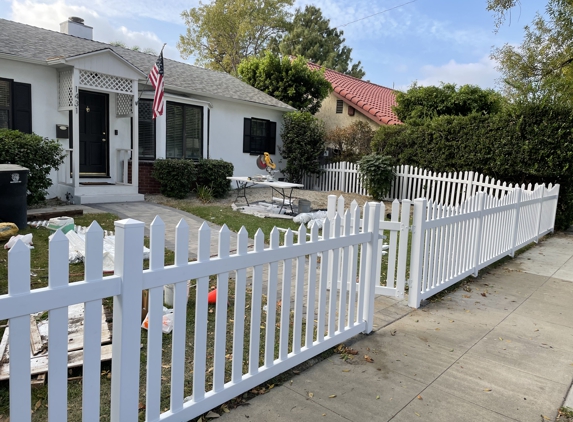 Speedy Vinyl Fence - North Hollywood, CA