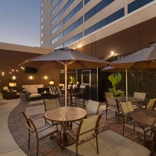 Hilton Chicago/Oak Brook Suites - Oakbrook Terrace, IL