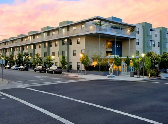 Helix at University Village - Pomona, CA