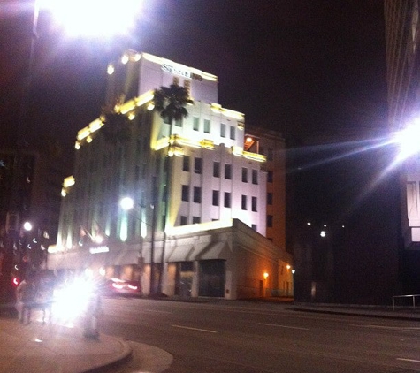 Sterling International Towers - Los Angeles, CA